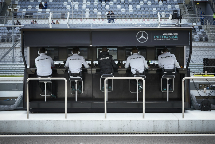 Mercedes-AMG, Petronas, Formula 1, F1, Qualcomm, wireless, data capture, data transfer