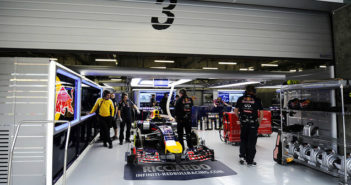 Red Bull Racing, Garage, pit stop, Formula 1, F1, workshop