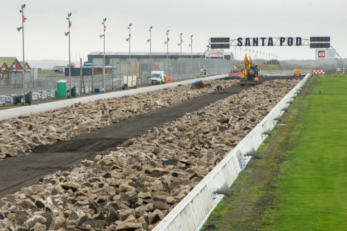 Santa pod, circuit news, surface, concrete, drag racing, 