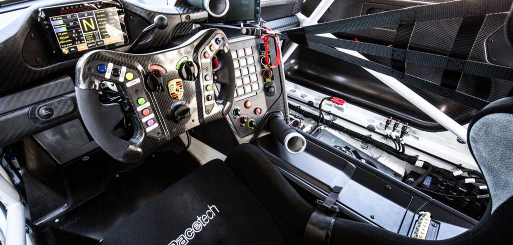 911 GT3 R is Porsche’s new customer racer for GT3 series 911 GT3 R is Porsche’s new customer racer for GT3 series