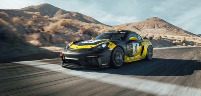 Porsche develops first production racer with natural-fiber body parts