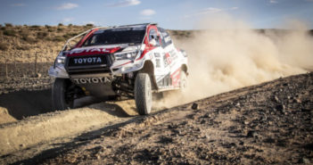 Toyota Hilux rallu