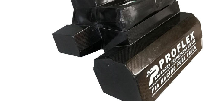 Proflex develops lightweight fuel cells for GT racing