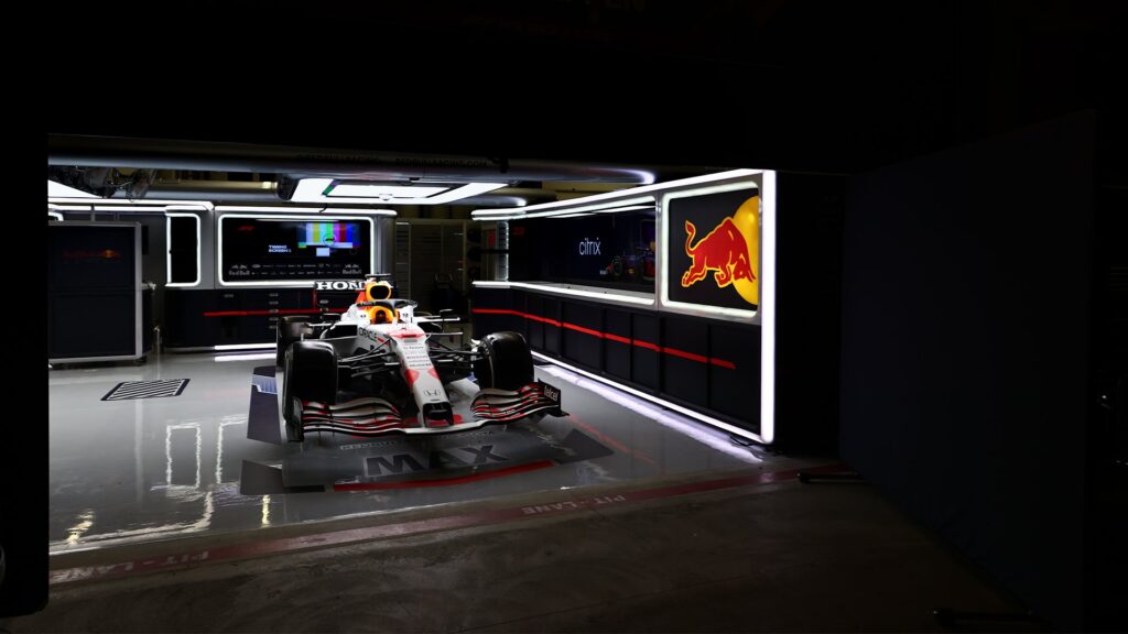 Honda to continue supporting Red Bull through 2022