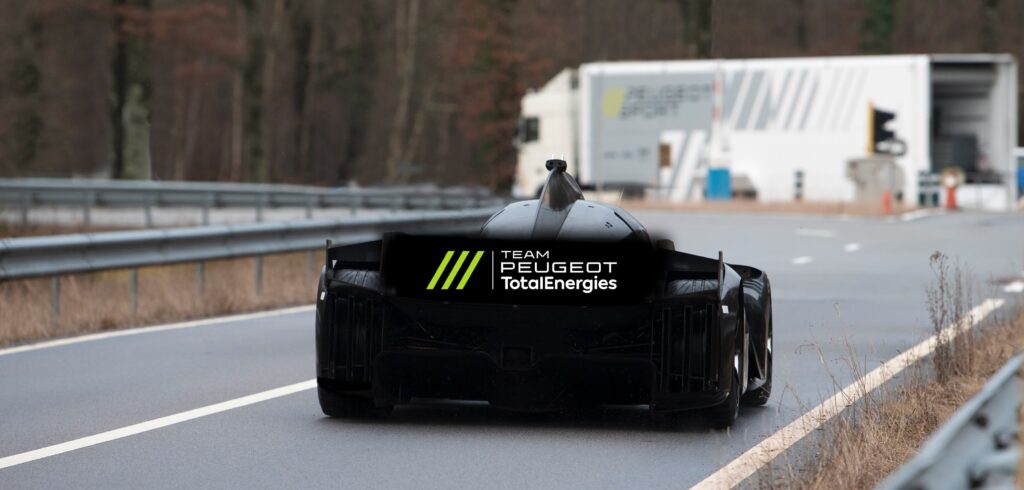 Peugeot teases 9X8 track testing