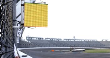 IndyCar updates to electronic marshalling system with digital flag panels