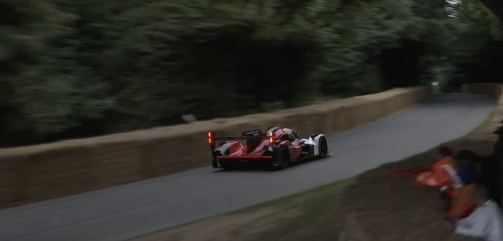 Porsche’s 963 LMDh runs in public for the first time