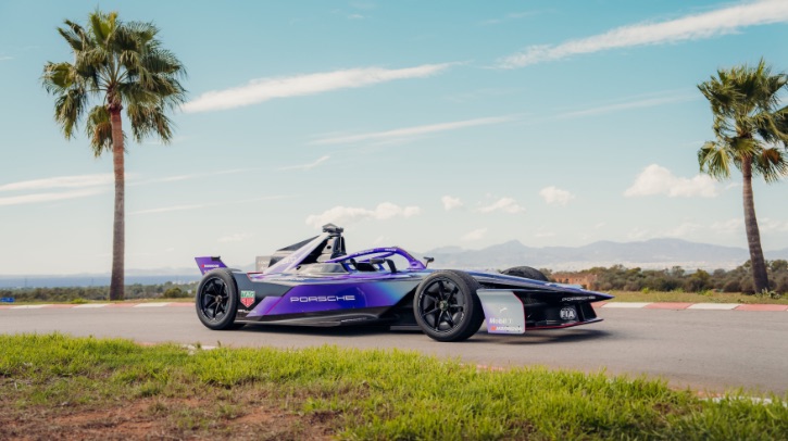 Porsche showcases updated 99X Electric Formula E car Porsche showcases updated 99X Electric Formula E car.