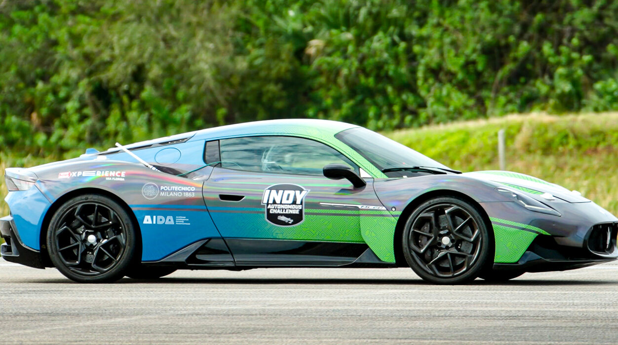 IAC Maserati MC20 sets autonomous world speed record