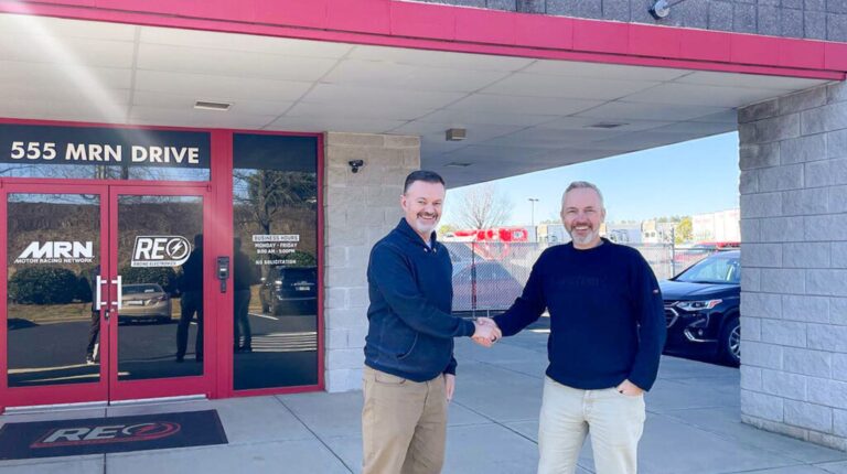 Riedel Communications and Racing Electronics announce motorsport communications partnership for US market Chris Schwartz, president, Racing Electronics (left), and Lutz Rathmann, CEO for managed technology, Riedel Communications (right), shake hands to mark the new deal between the companies