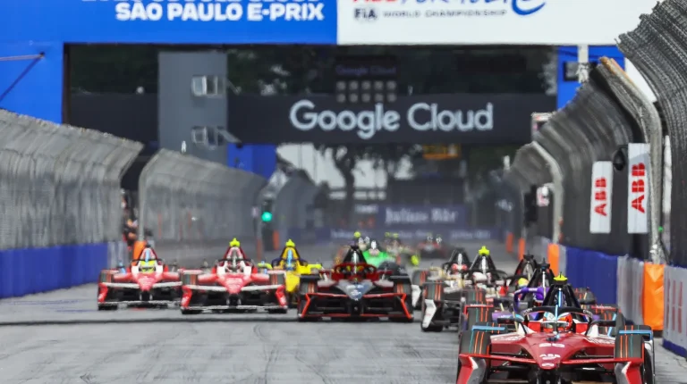 Google Cloud becomes principal AI partner of Formula E Google Cloud becomes principal AI partner of Formula E.