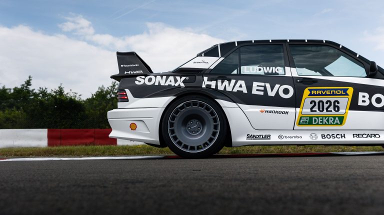 Hankook returns to super-sport tire segment with Ventus evo Z.